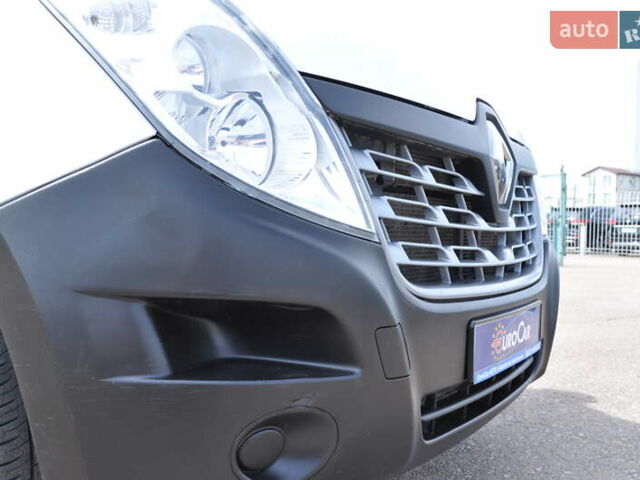 Рено Мастер 2018 в Киеве на Automoto.ua Белый Рено Мастер, объемом двигателя 2.3 л и пробегом 264 тыс. км за 22500 $, фото 19 на Automoto.ua