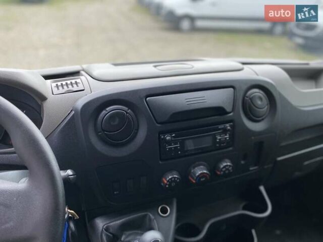 Белый Рено Мастер, объемом двигателя 2.3 л и пробегом 165 тыс. км за 18300 $, фото 39 на Automoto.ua