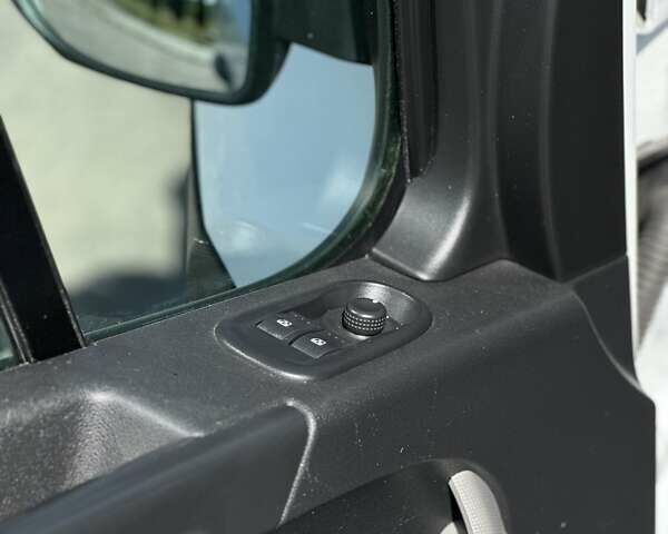 Рено Мастер 2018 в Дубно на Automoto.ua Белый Рено Мастер, объемом двигателя 0 л и пробегом 290 тыс. км за 17800 $, фото 28 на Automoto.ua