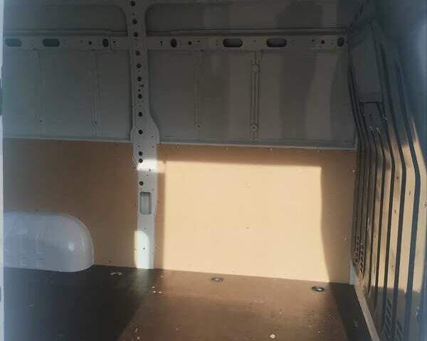 Белый Рено Мастер, объемом двигателя 2.3 л и пробегом 239 тыс. км за 15300 $, фото 24 на Automoto.ua
