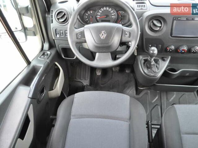 Рено Мастер 2018 в Киеве на Automoto.ua Белый Рено Мастер, объемом двигателя 2.3 л и пробегом 264 тыс. км за 22500 $, фото 30 на Automoto.ua