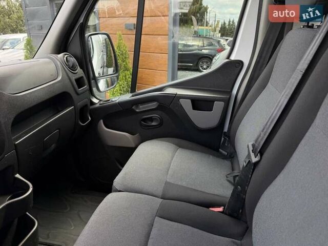 Белый Рено Мастер, объемом двигателя 2.3 л и пробегом 147 тыс. км за 17700 $, фото 23 на Automoto.ua