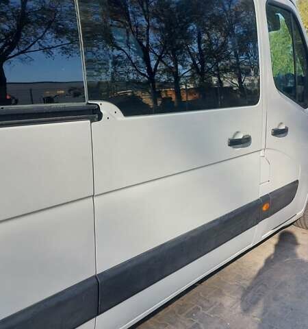 Рено Мастєр 2018 у Дубно на Automoto.ua Білий Рено Мастєр, об'ємом двигуна 2.3 л та пробігом 261 тис. км за 20550 $, фото 12 на Automoto.ua