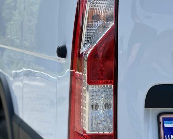 Рено Мастер 2018 в Дубно на Automoto.ua Белый Рено Мастер, объемом двигателя 0 л и пробегом 290 тыс. км за 17800 $, фото 2 на Automoto.ua