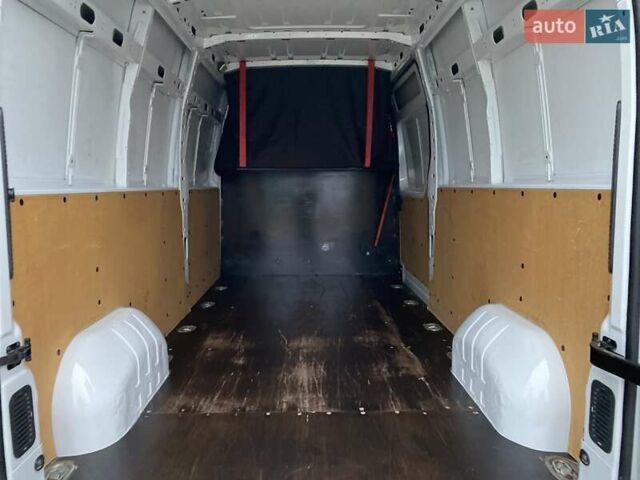 Белый Рено Мастер, объемом двигателя 2.3 л и пробегом 220 тыс. км за 15700 $, фото 44 на Automoto.ua