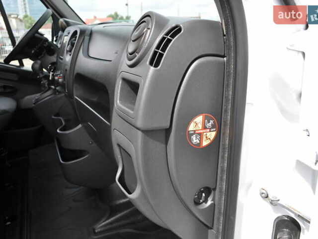 Рено Мастер 2018 в Киеве на Automoto.ua Белый Рено Мастер, объемом двигателя 2.3 л и пробегом 264 тыс. км за 22500 $, фото 38 на Automoto.ua