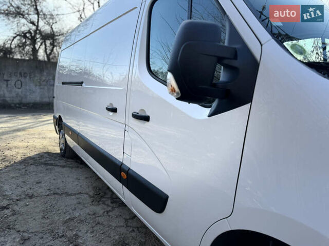 Белый Рено Мастер, объемом двигателя 0 л и пробегом 240 тыс. км за 17800 $, фото 21 на Automoto.ua