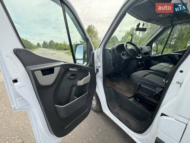 Белый Рено Мастер, объемом двигателя 2.3 л и пробегом 570 тыс. км за 12800 $, фото 10 на Automoto.ua