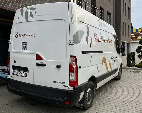 Белый Рено Мастер, объемом двигателя 2.3 л и пробегом 115 тыс. км за 18000 $, фото 20 на Automoto.ua