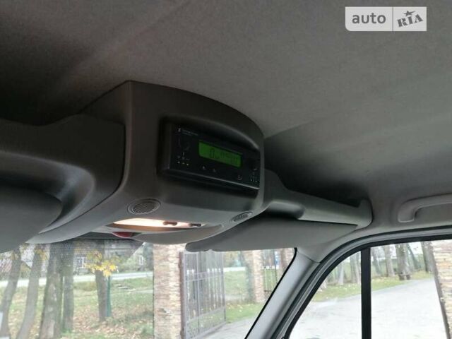 Белый Рено Мастер, объемом двигателя 2.3 л и пробегом 300 тыс. км за 16900 $, фото 13 на Automoto.ua