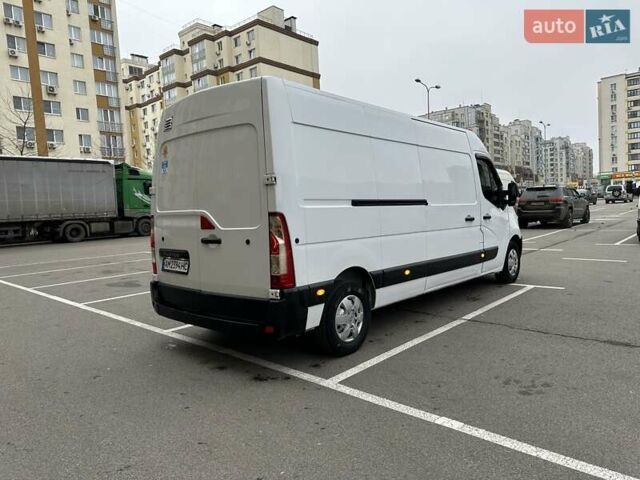 Белый Рено Мастер, объемом двигателя 2.3 л и пробегом 367 тыс. км за 16500 $, фото 5 на Automoto.ua