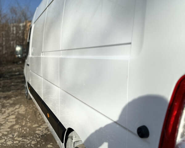 Белый Рено Мастер, объемом двигателя 0 л и пробегом 240 тыс. км за 17800 $, фото 14 на Automoto.ua