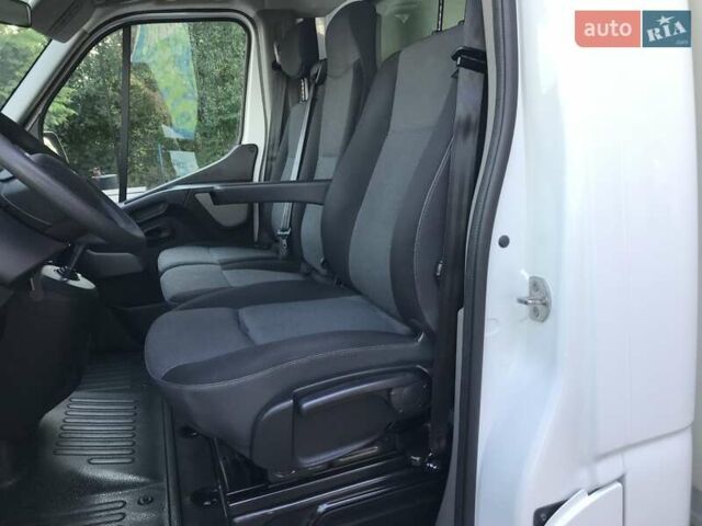 Білий Рено Мастєр, об'ємом двигуна 2.3 л та пробігом 174 тис. км за 18600 $, фото 57 на Automoto.ua