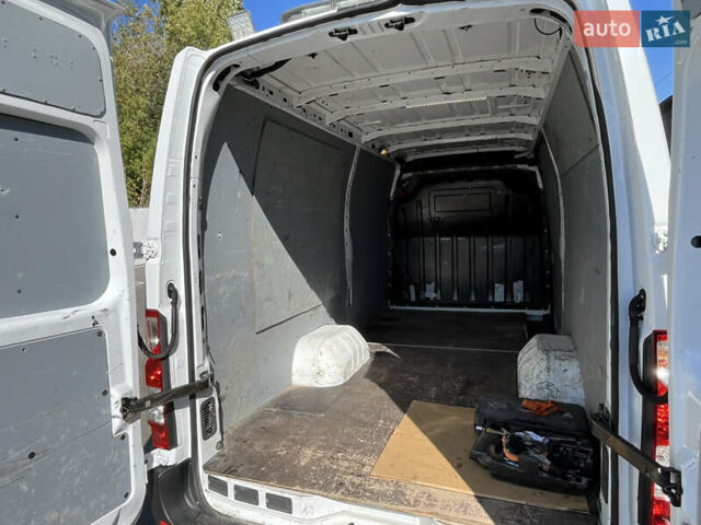 Белый Рено Мастер, объемом двигателя 2.3 л и пробегом 285 тыс. км за 18100 $, фото 14 на Automoto.ua