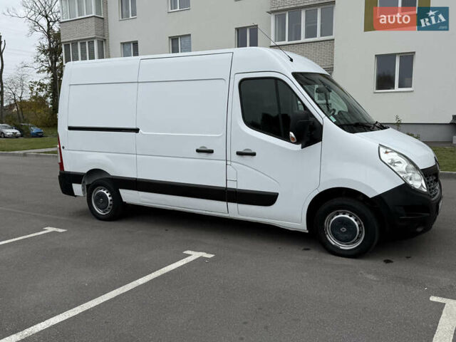 Белый Рено Мастер, объемом двигателя 2.3 л и пробегом 175 тыс. км за 16200 $, фото 2 на Automoto.ua