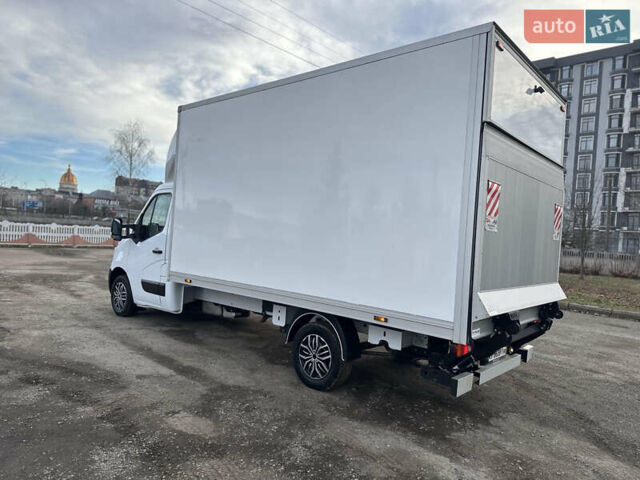 Белый Рено Мастер, объемом двигателя 2.3 л и пробегом 190 тыс. км за 19400 $, фото 2 на Automoto.ua