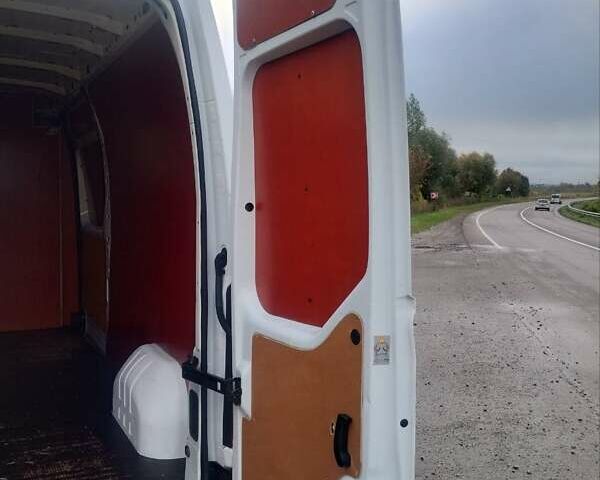 Белый Рено Мастер, объемом двигателя 2.3 л и пробегом 121 тыс. км за 17800 $, фото 26 на Automoto.ua