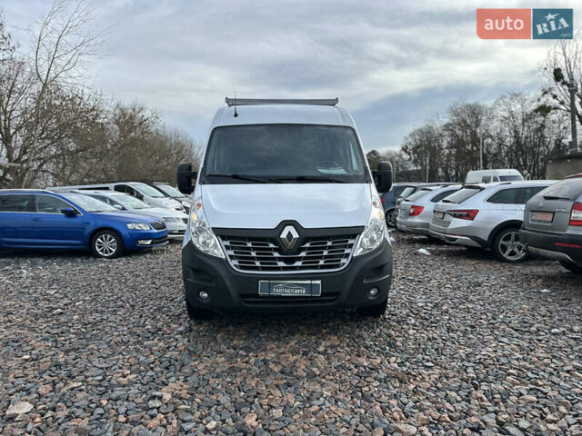 Белый Рено Мастер, объемом двигателя 2.3 л и пробегом 210 тыс. км за 16599 $, фото 2 на Automoto.ua