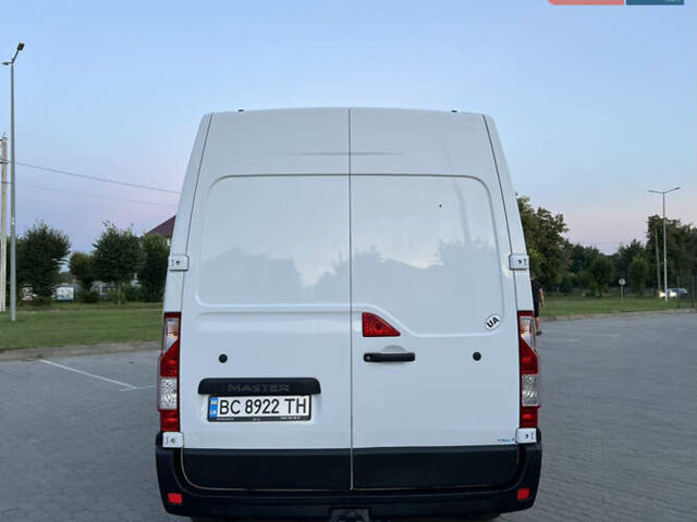 Белый Рено Мастер, объемом двигателя 2.3 л и пробегом 257 тыс. км за 17000 $, фото 13 на Automoto.ua