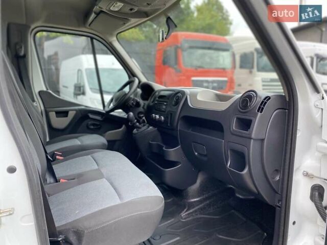 Белый Рено Мастер, объемом двигателя 2.3 л и пробегом 165 тыс. км за 18300 $, фото 30 на Automoto.ua