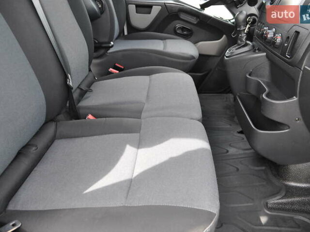 Рено Мастер 2018 в Киеве на Automoto.ua Белый Рено Мастер, объемом двигателя 2.3 л и пробегом 264 тыс. км за 22500 $, фото 36 на Automoto.ua