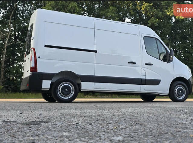 Белый Рено Мастер, объемом двигателя 2.3 л и пробегом 185 тыс. км за 17900 $, фото 3 на Automoto.ua