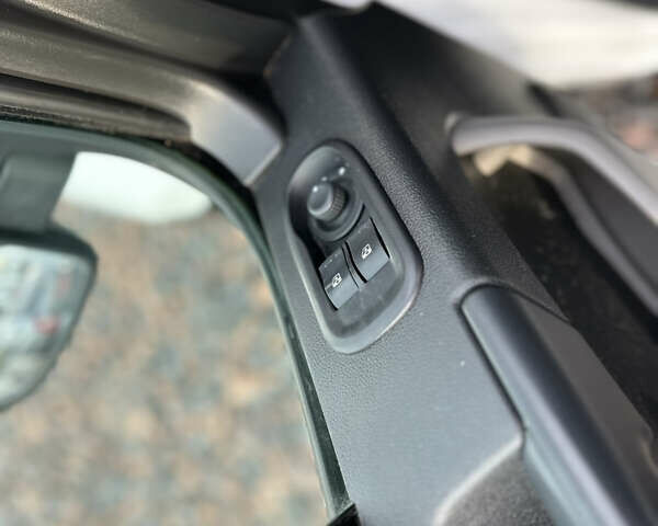 Белый Рено Мастер, объемом двигателя 2.3 л и пробегом 210 тыс. км за 16599 $, фото 15 на Automoto.ua