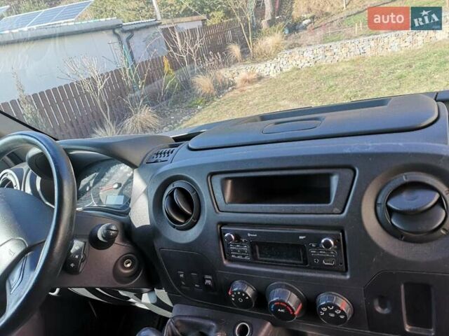 Белый Рено Мастер, объемом двигателя 2.3 л и пробегом 115 тыс. км за 18000 $, фото 6 на Automoto.ua