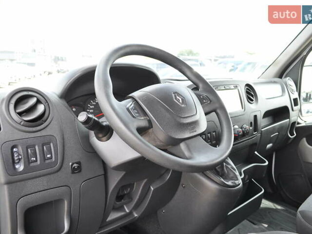 Рено Мастер 2018 в Киеве на Automoto.ua Белый Рено Мастер, объемом двигателя 2.3 л и пробегом 264 тыс. км за 22500 $, фото 45 на Automoto.ua