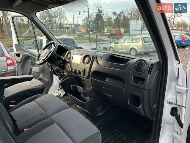 Белый Рено Мастер, объемом двигателя 2.3 л и пробегом 210 тыс. км за 16599 $, фото 26 на Automoto.ua