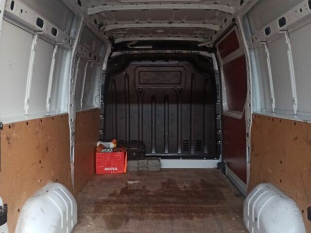 Білий Рено Мастєр, об'ємом двигуна 2.3 л та пробігом 185 тис. км за 15500 $, фото 5 на Automoto.ua