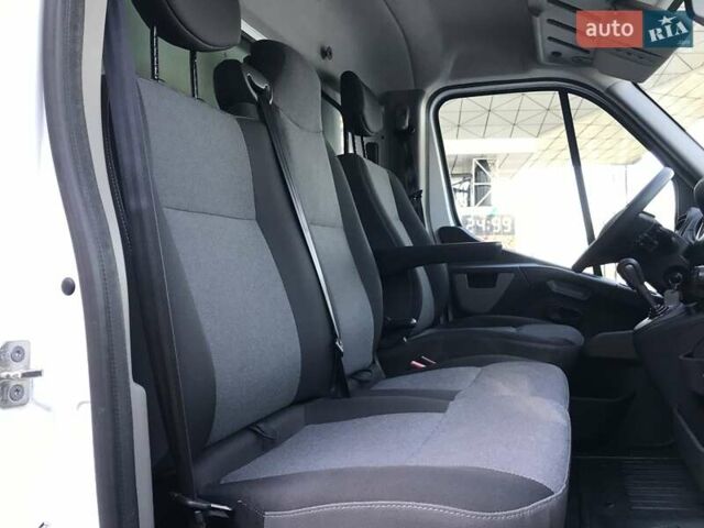 Білий Рено Мастєр, об'ємом двигуна 2.3 л та пробігом 174 тис. км за 18600 $, фото 77 на Automoto.ua