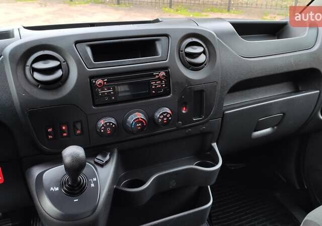 Рено Мастєр 2019 у Бердичеве на Automoto.ua Білий Рено Мастєр, об'ємом двигуна 2.3 л та пробігом 204 тис. км за 14970 $, фото 17 на Automoto.ua