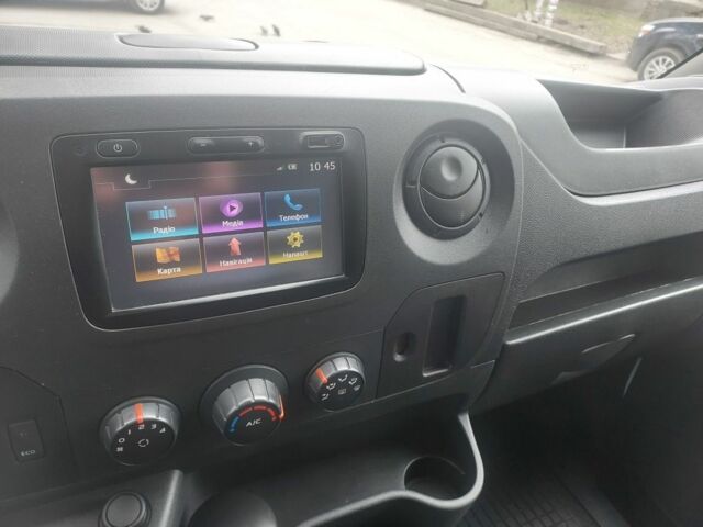 Белый Рено Мастер, объемом двигателя 2.3 л и пробегом 150 тыс. км за 18300 $, фото 8 на Automoto.ua