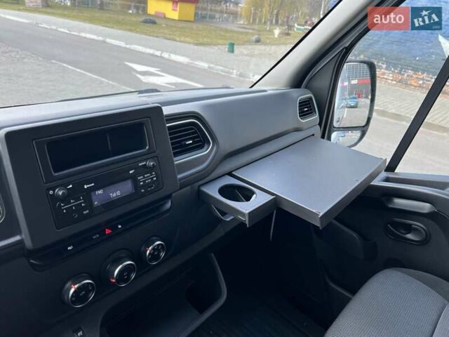 Белый Рено Мастер, объемом двигателя 2.3 л и пробегом 128 тыс. км за 18999 $, фото 28 на Automoto.ua