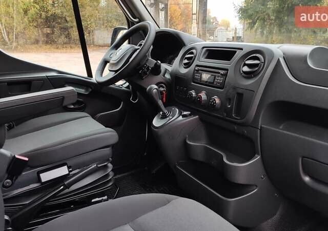 Рено Мастєр 2019 у Бердичеве на Automoto.ua Білий Рено Мастєр, об'ємом двигуна 2.3 л та пробігом 204 тис. км за 14970 $, фото 31 на Automoto.ua