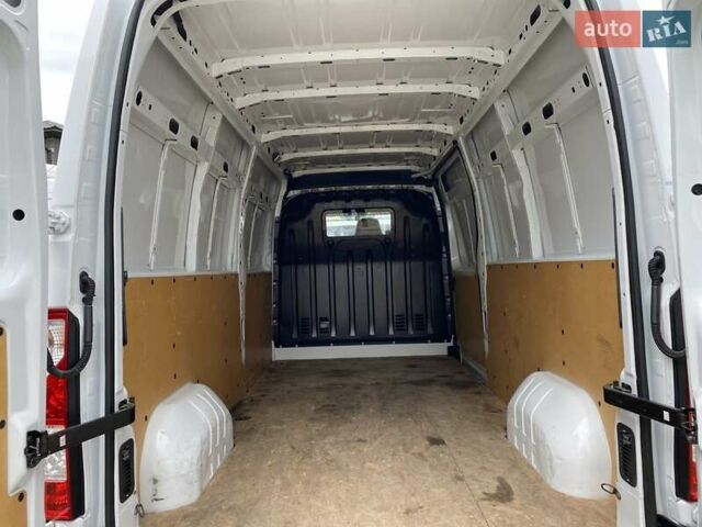 Белый Рено Мастер, объемом двигателя 2.3 л и пробегом 193 тыс. км за 15550 $, фото 21 на Automoto.ua