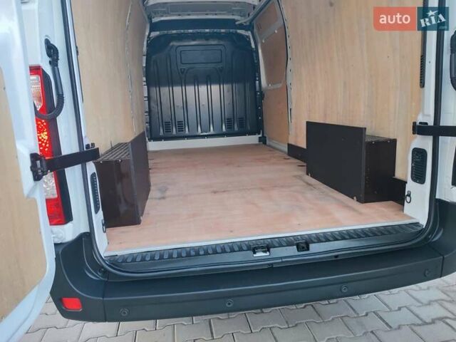 Белый Рено Мастер, объемом двигателя 2.3 л и пробегом 315 тыс. км за 17600 $, фото 73 на Automoto.ua