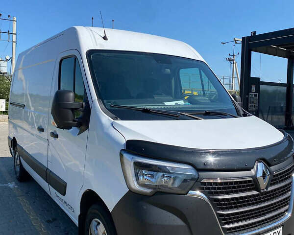 Белый Рено Мастер, объемом двигателя 2.3 л и пробегом 177 тыс. км за 21450 $, фото 2 на Automoto.ua