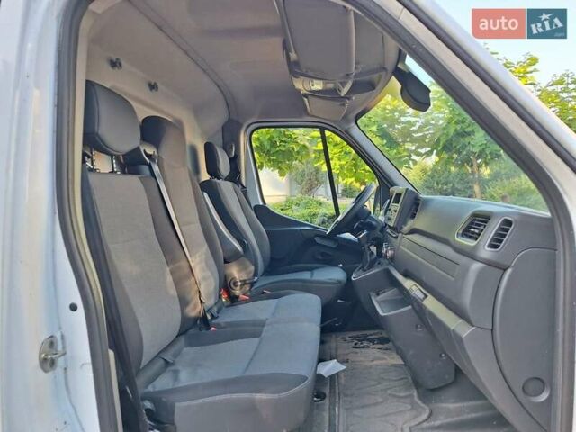Білий Рено Мастєр, об'ємом двигуна 2.3 л та пробігом 176 тис. км за 17899 $, фото 7 на Automoto.ua