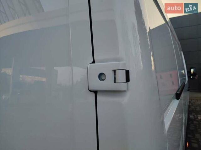 Белый Рено Мастер, объемом двигателя 2.3 л и пробегом 315 тыс. км за 17600 $, фото 19 на Automoto.ua