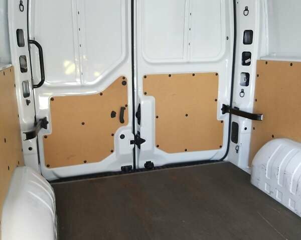 Белый Рено Мастер, объемом двигателя 2.3 л и пробегом 253 тыс. км за 18450 $, фото 19 на Automoto.ua