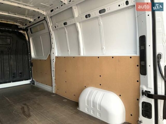 Белый Рено Мастер, объемом двигателя 2.3 л и пробегом 190 тыс. км за 17500 $, фото 29 на Automoto.ua