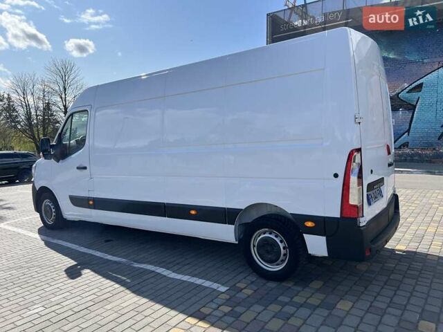 Белый Рено Мастер, объемом двигателя 2.3 л и пробегом 162 тыс. км за 21000 $, фото 3 на Automoto.ua