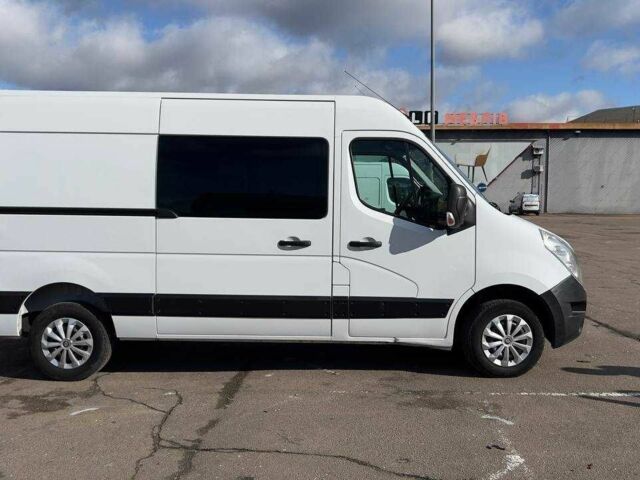 Белый Рено Мастер, объемом двигателя 2.3 л и пробегом 212 тыс. км за 13500 $, фото 4 на Automoto.ua