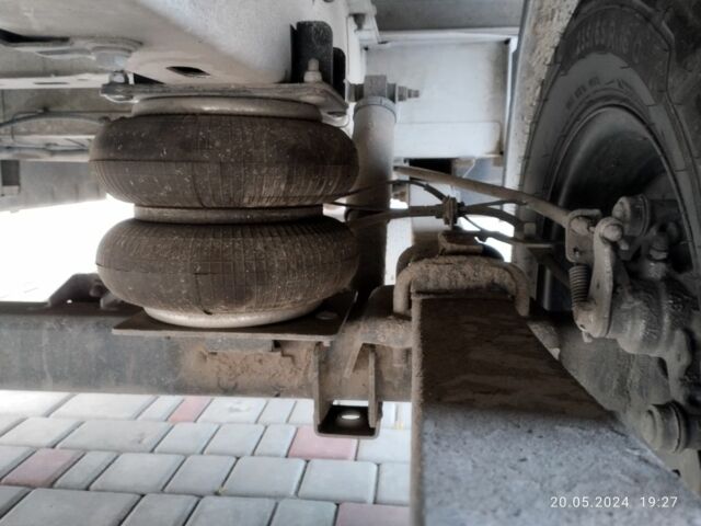 Белый Рено Мастер, объемом двигателя 2.3 л и пробегом 650 тыс. км за 16800 $, фото 8 на Automoto.ua