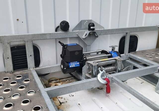 Белый Рено Мастер, объемом двигателя 2.3 л и пробегом 385 тыс. км за 17000 $, фото 5 на Automoto.ua