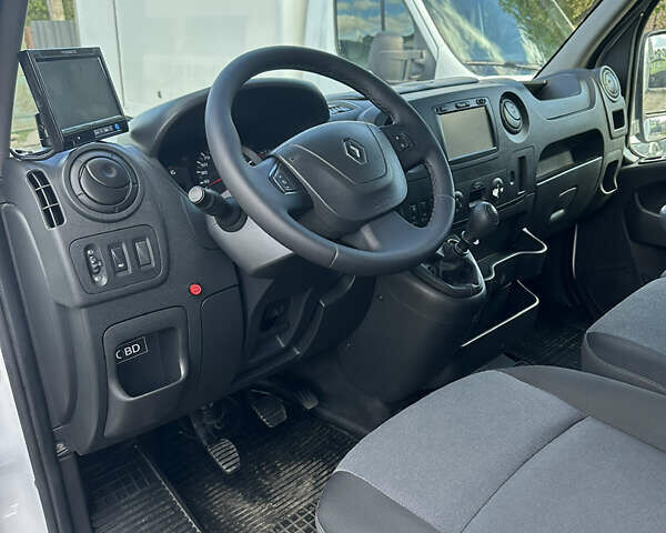 Белый Рено Мастер, объемом двигателя 2.3 л и пробегом 223 тыс. км за 22263 $, фото 16 на Automoto.ua