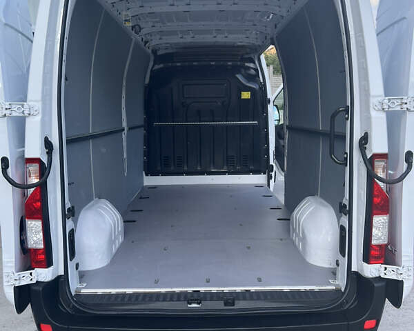 Рено Мастер 2019 в Кропивницком (Кировограде) на Automoto.ua Белый Рено Мастер, объемом двигателя 2.3 л и пробегом 355 тыс. км за 18299 $, фото 42 на Automoto.ua