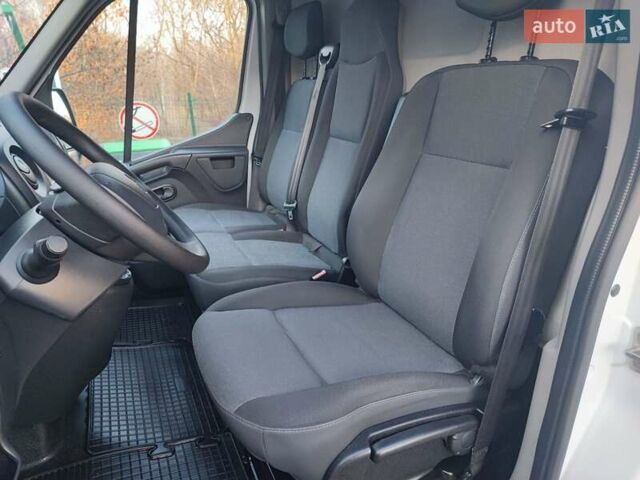 Белый Рено Мастер, объемом двигателя 2.3 л и пробегом 315 тыс. км за 17600 $, фото 39 на Automoto.ua